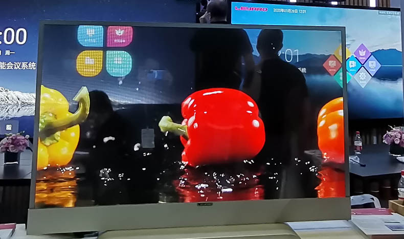 千億級商顯賽道冉冉升起，OLED透明屏締造行業(yè)新增長點