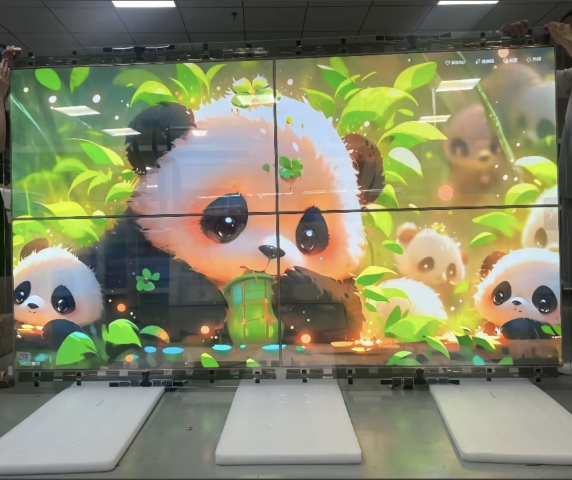 高端展示首選！OLED透明屏助力品牌高效傳播！